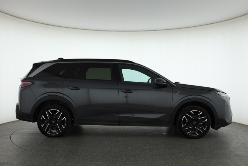 Peugeot 5008, 2025