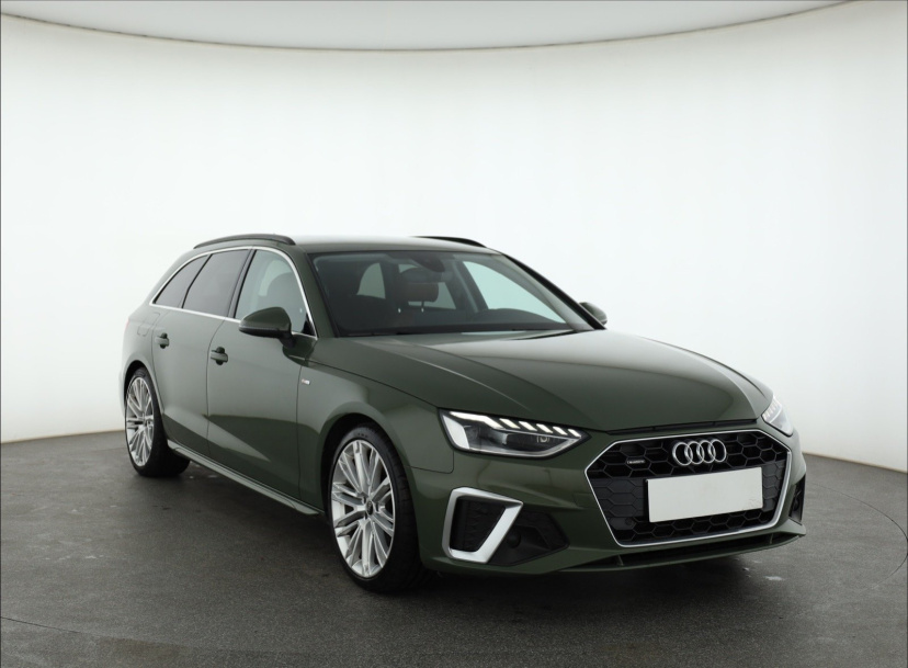 Audi A4, 2022