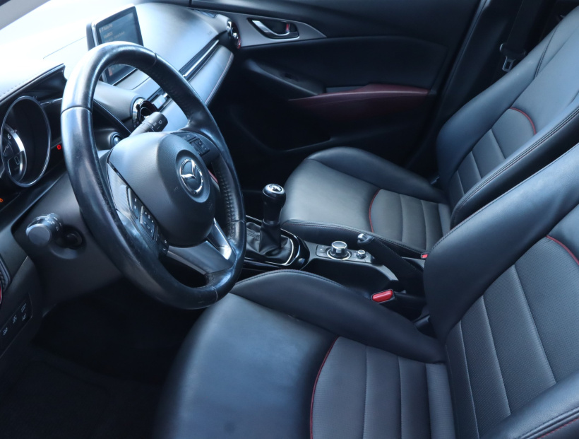 Mazda CX-3, 2016