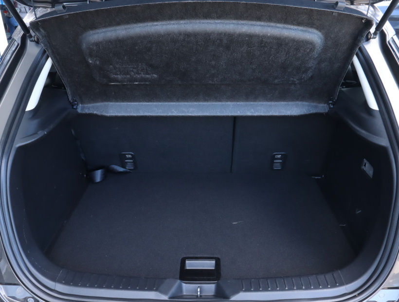 Mazda CX-3, 2016