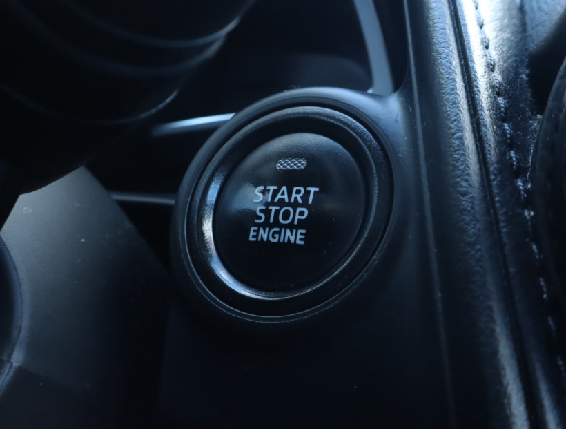 Mazda CX-3, 2016