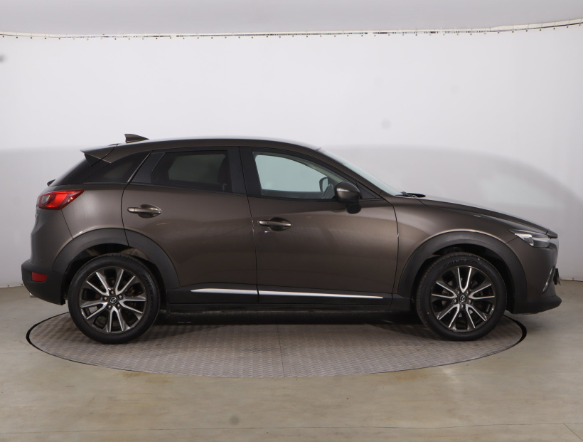 Mazda CX-3, 2016