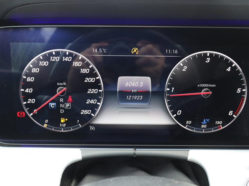 Mercedes-Benz E, 2019