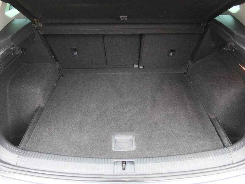 Volkswagen Tiguan, 2019