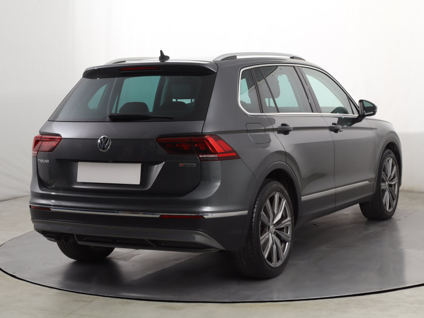 Volkswagen Tiguan, 2019