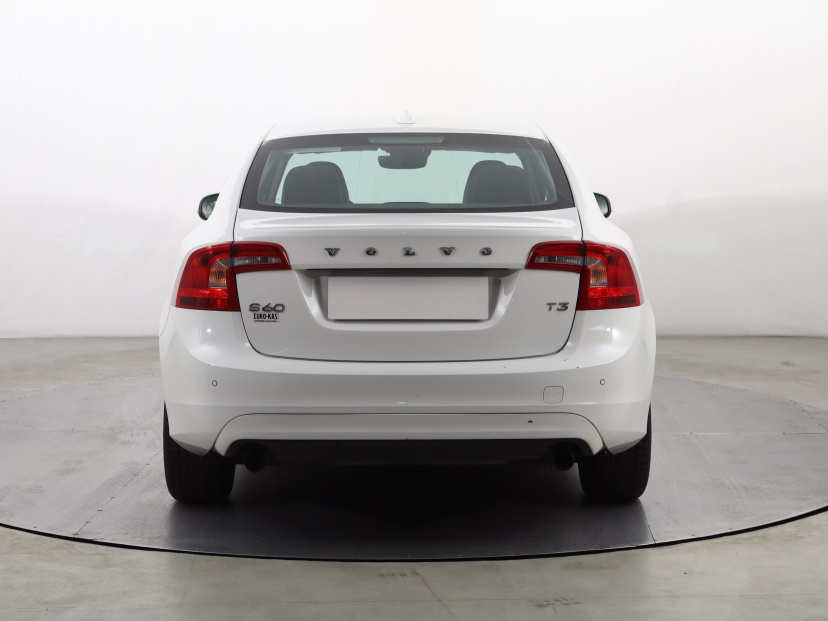 Volvo S60, 2016