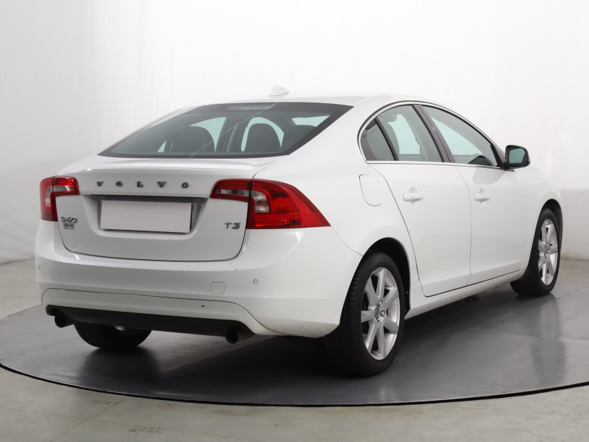 Volvo S60, 2016