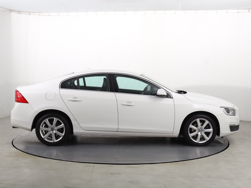 Volvo S60, 2016