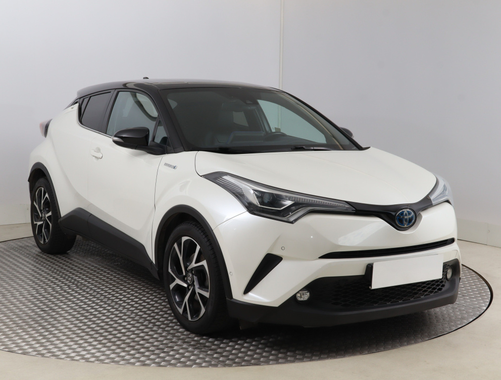 Toyota C-HR, 2017