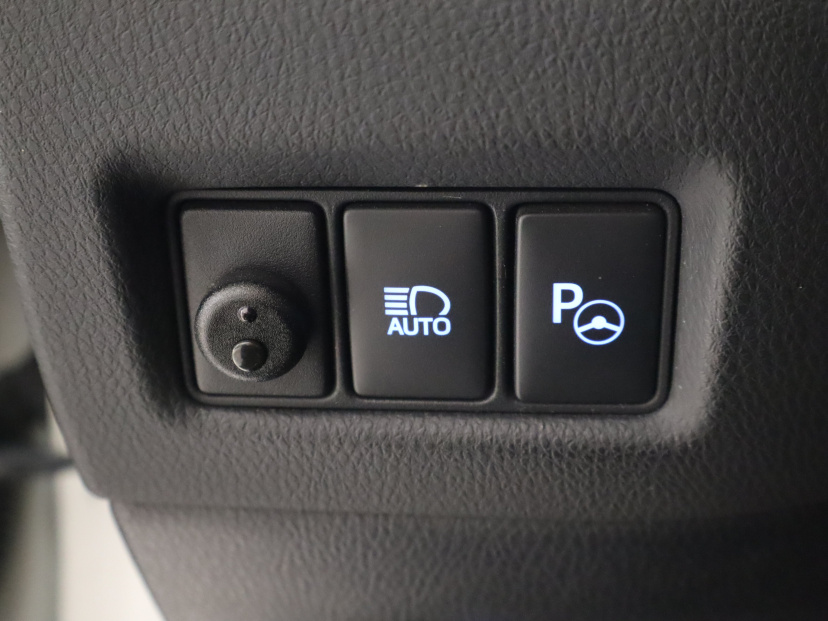 Toyota C-HR, 2017