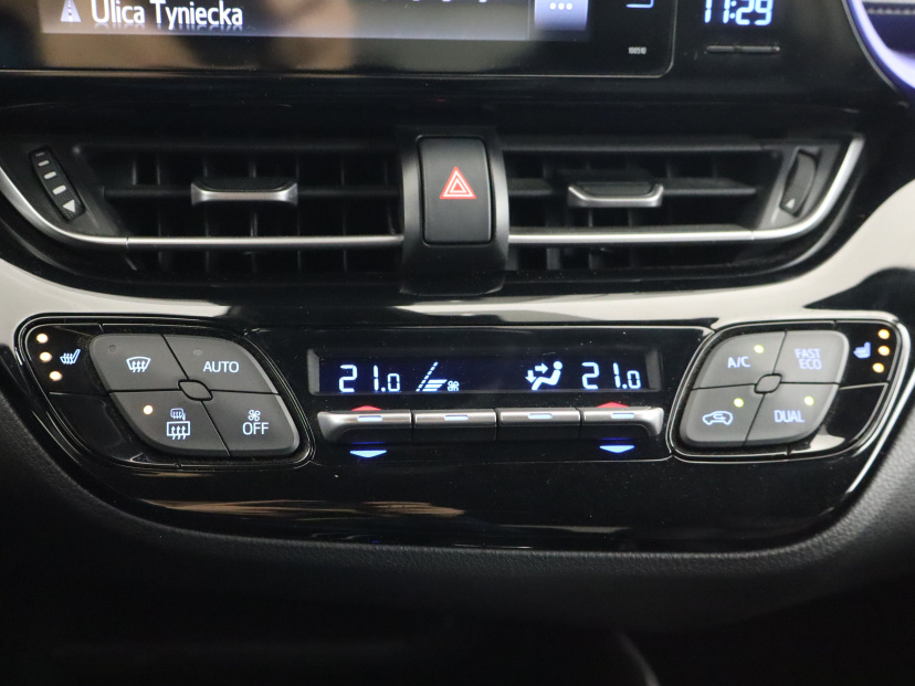 Toyota C-HR, 2017