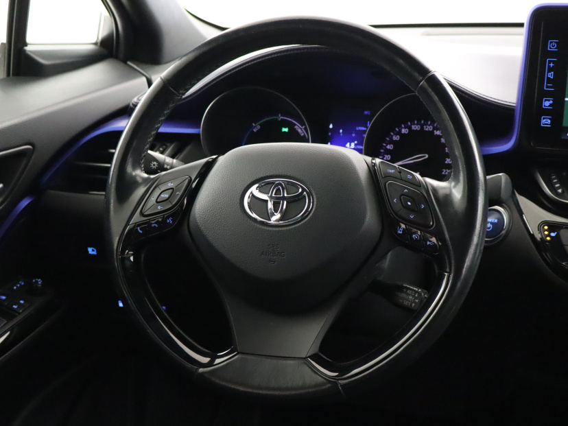 Toyota C-HR, 2017