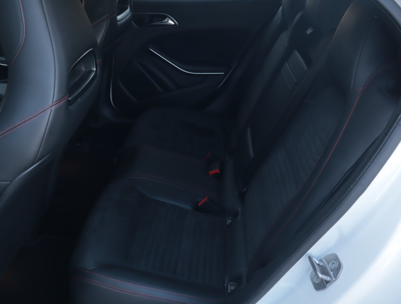 Mercedes-Benz GLA, 2017