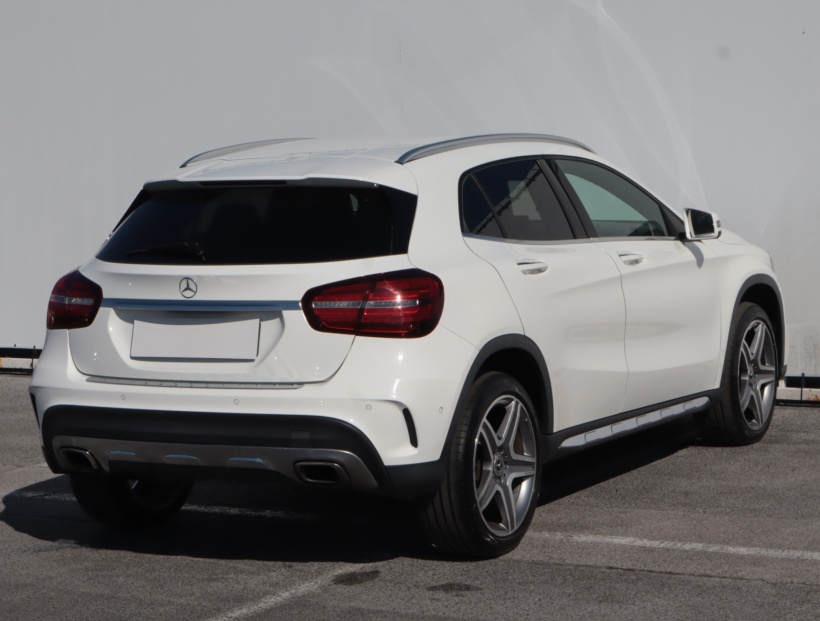 Mercedes-Benz GLA, 2017