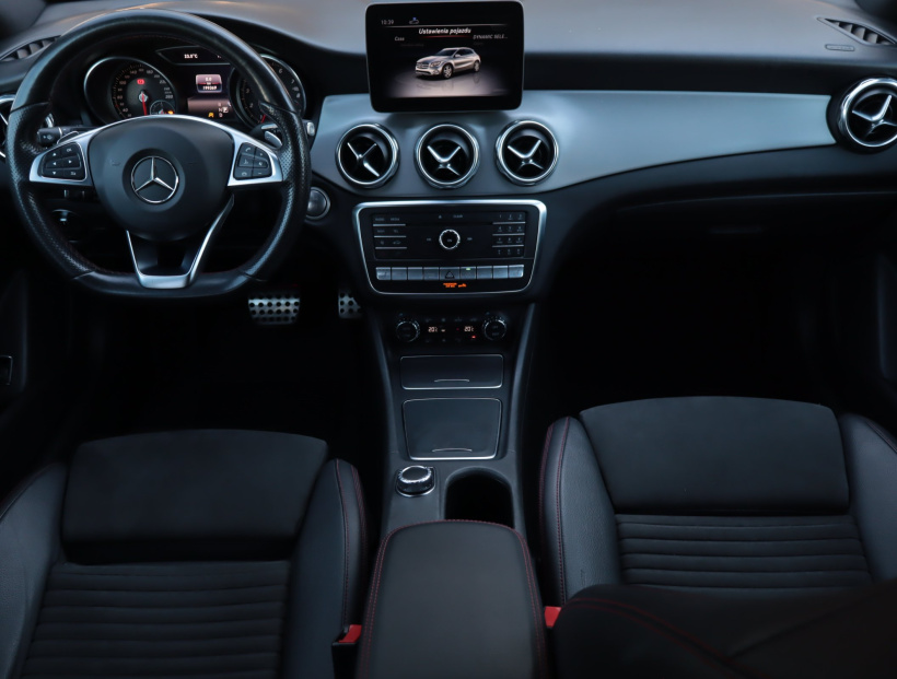 Mercedes-Benz GLA, 2017