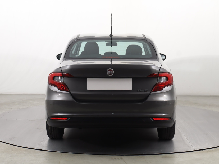 Fiat Tipo, 2016