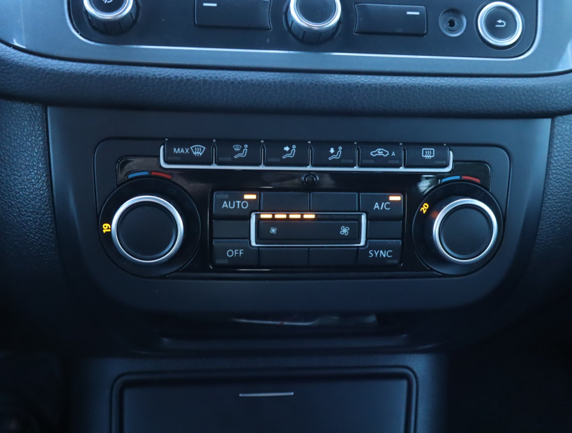 Volkswagen Tiguan, 2013
