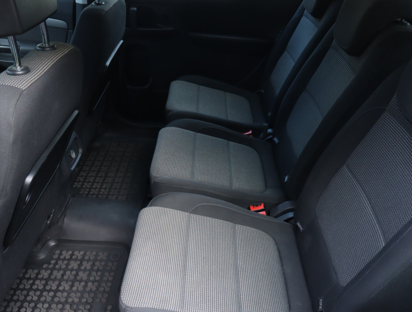 Volkswagen Sharan, 2015