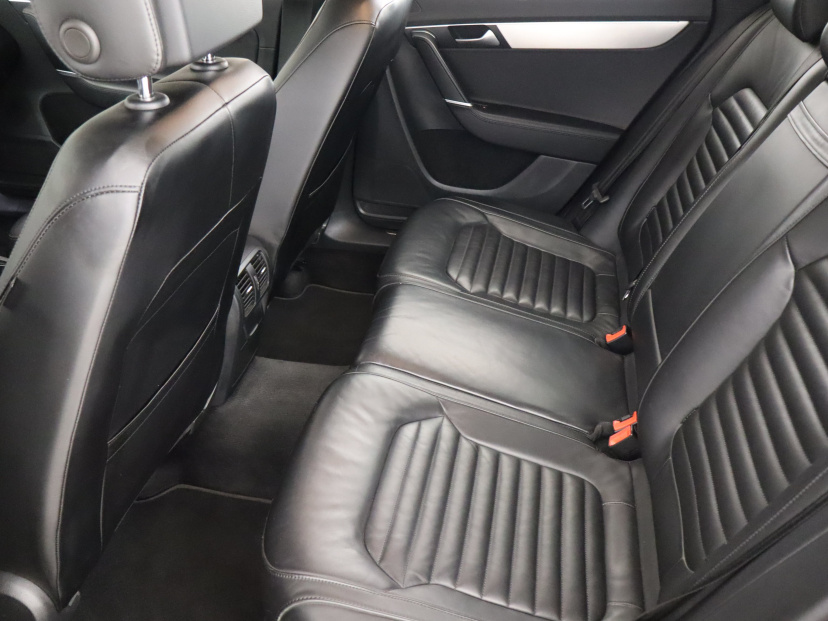 Volkswagen Passat, 2012