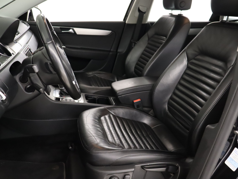 Volkswagen Passat, 2012