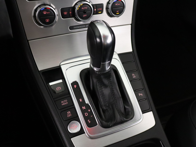 Volkswagen Passat, 2012