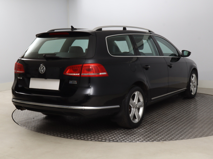 Volkswagen Passat, 2012