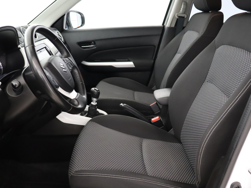 Suzuki Vitara, 2015