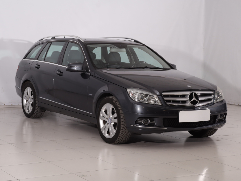 Mercedes-Benz C 200, 2010