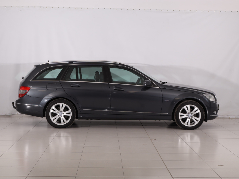 Mercedes-Benz C, 2010