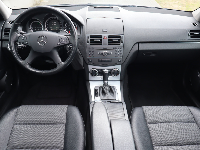 Mercedes-Benz C, 2010