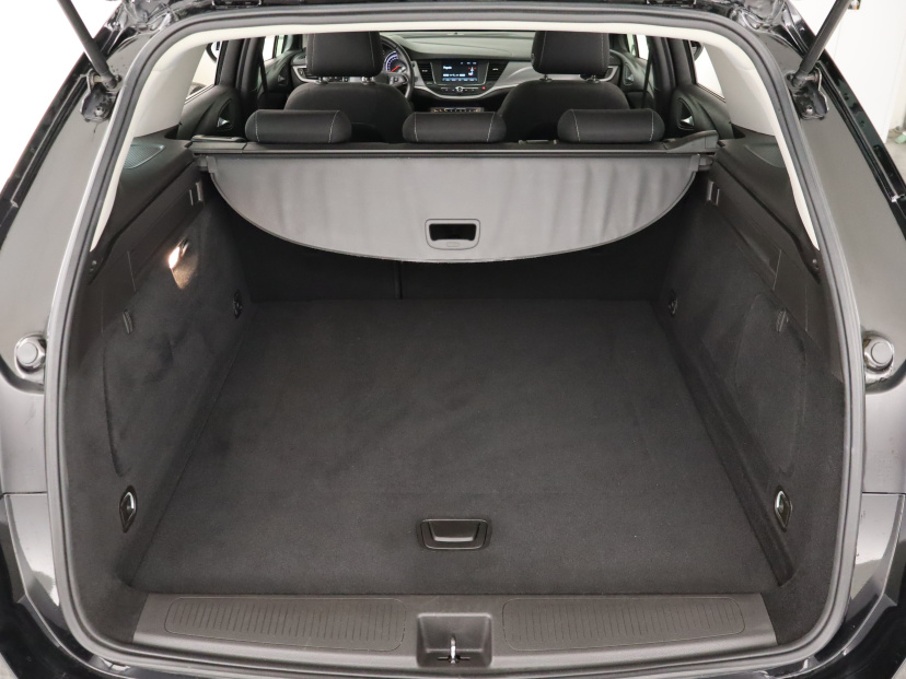 Opel Astra, 2018