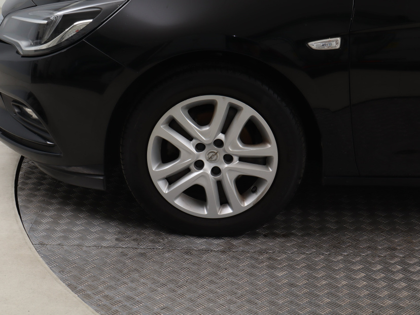 Opel Astra, 2018
