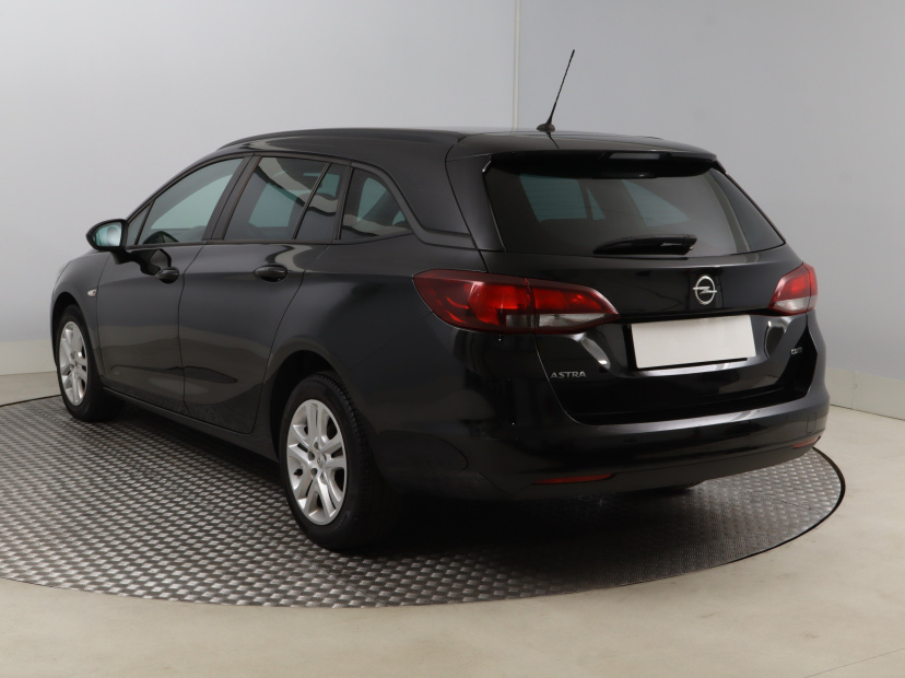 Opel Astra, 2018