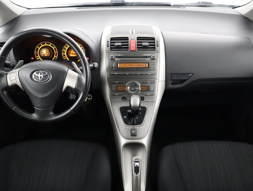 Toyota Auris, 2008