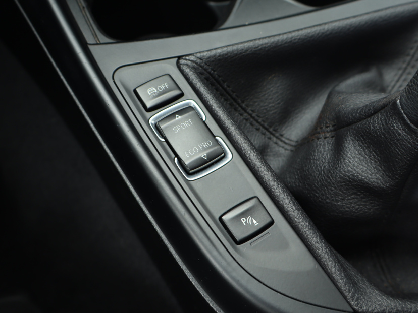 BMW 1, 2015