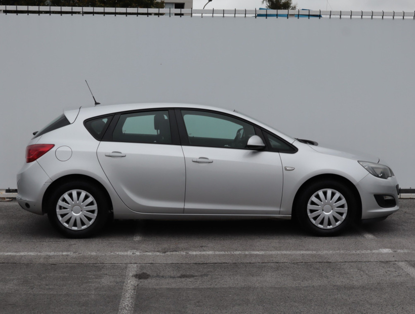 Opel Astra, 2016