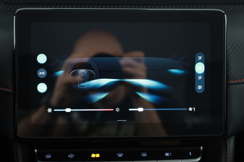 MG ZS SUV, 2024