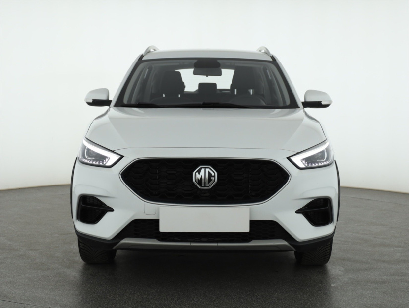 MG ZS SUV, 2024