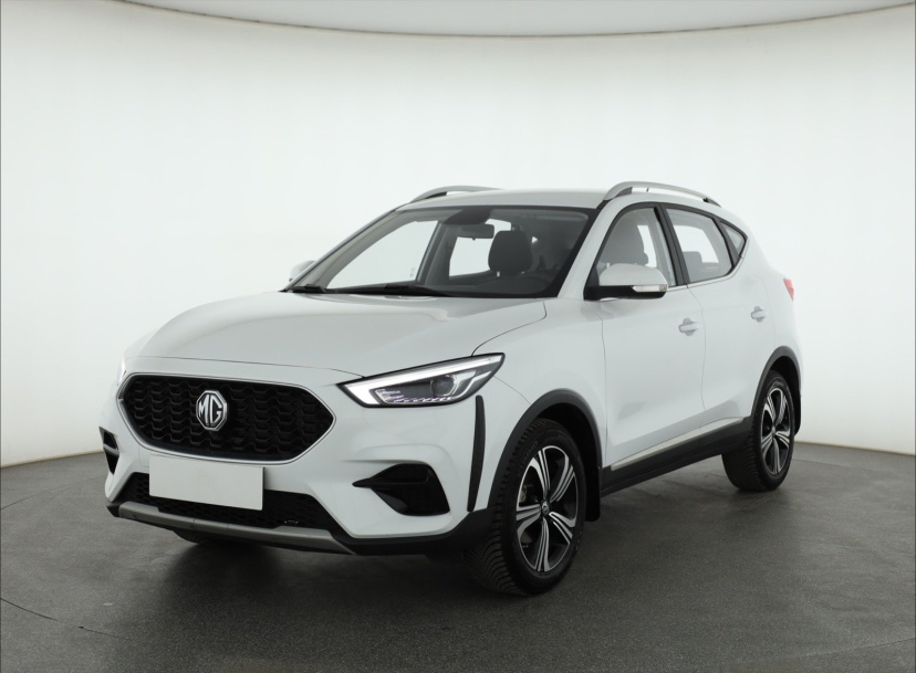 MG ZS SUV, 2024