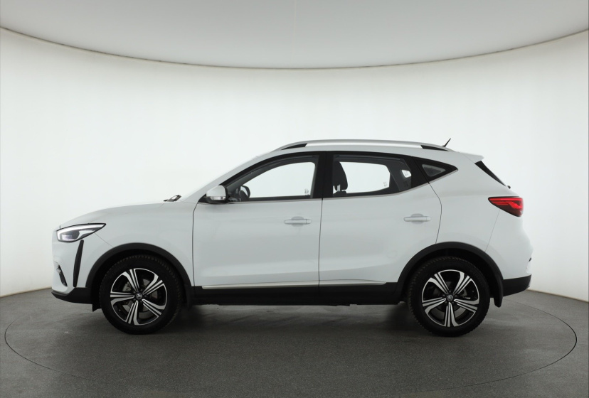 MG ZS SUV, 2024