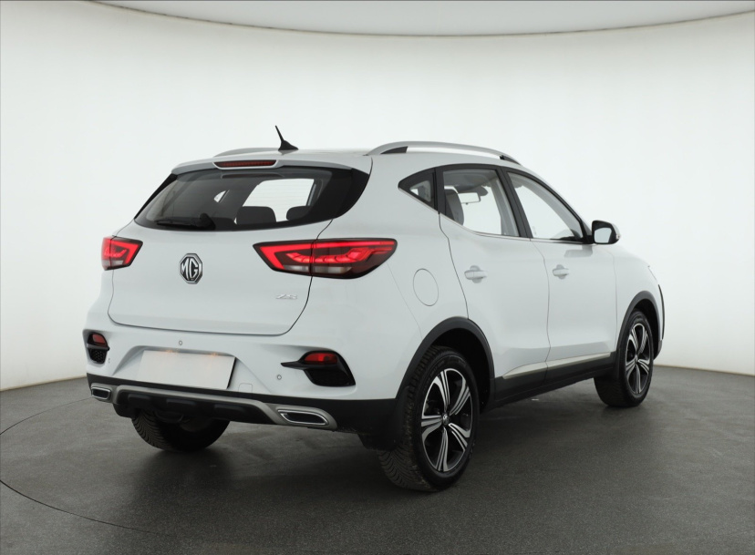 MG ZS SUV, 2024