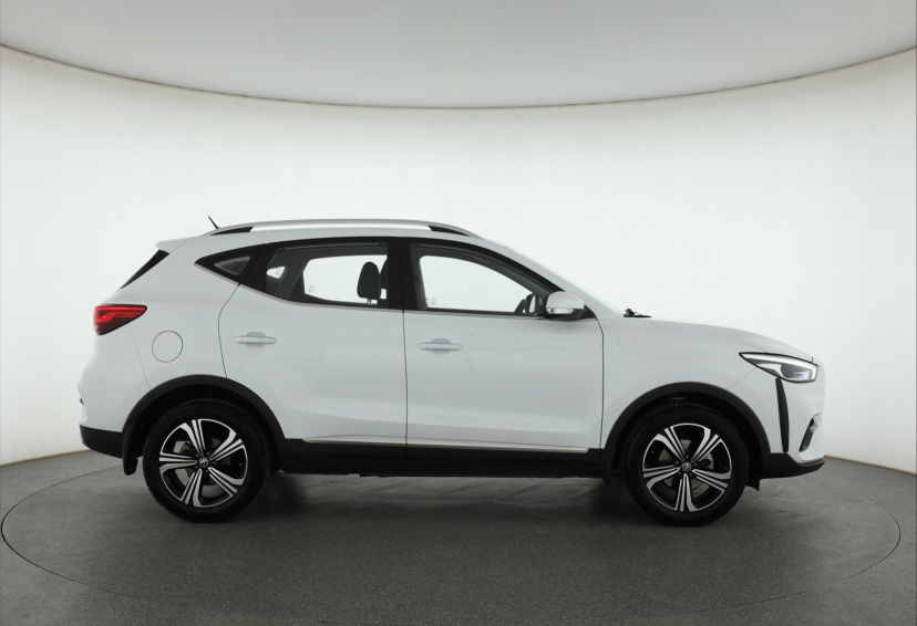 MG ZS SUV, 2024