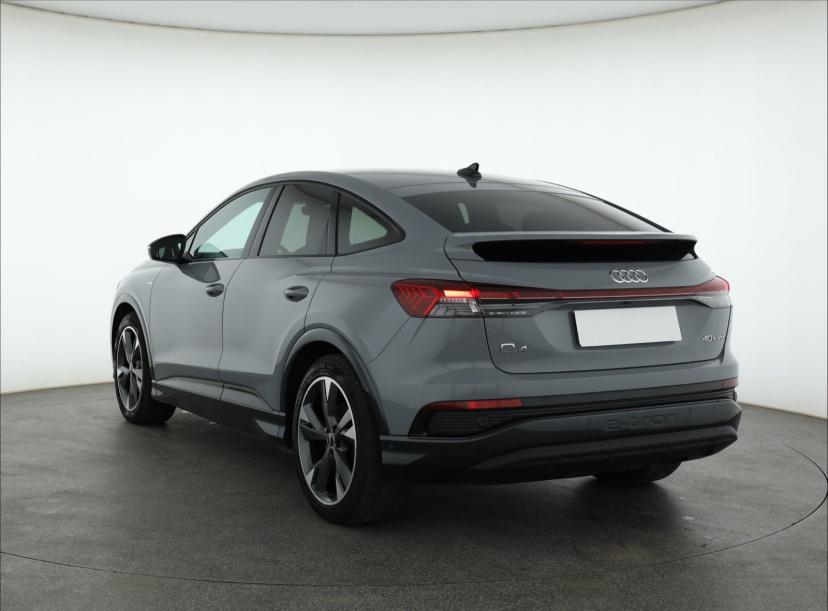 Audi Q4 Sportback e-tron, 2022