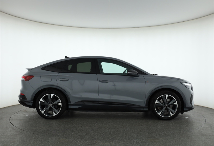 Audi Q4 Sportback e-tron, 2022