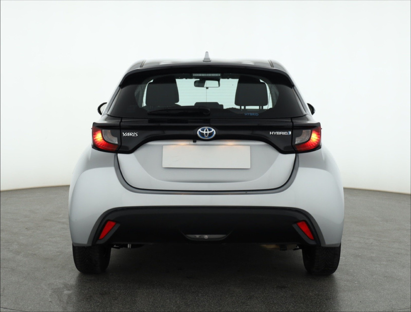 Toyota Yaris, 2024