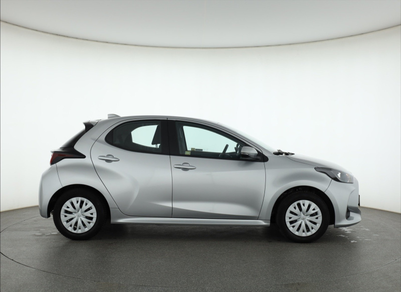 Toyota Yaris, 2024