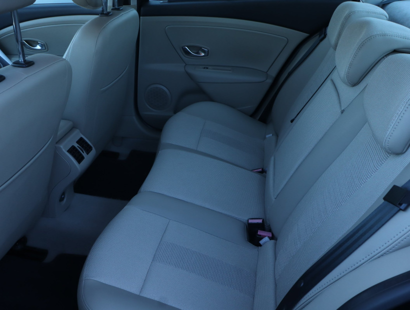 Renault Fluence, 2011