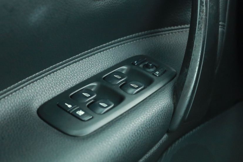 Volvo S60, 2005