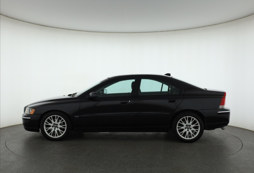 Volvo S60, 2005