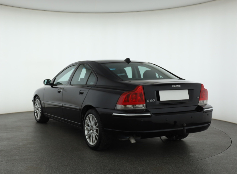 Volvo S60, 2005